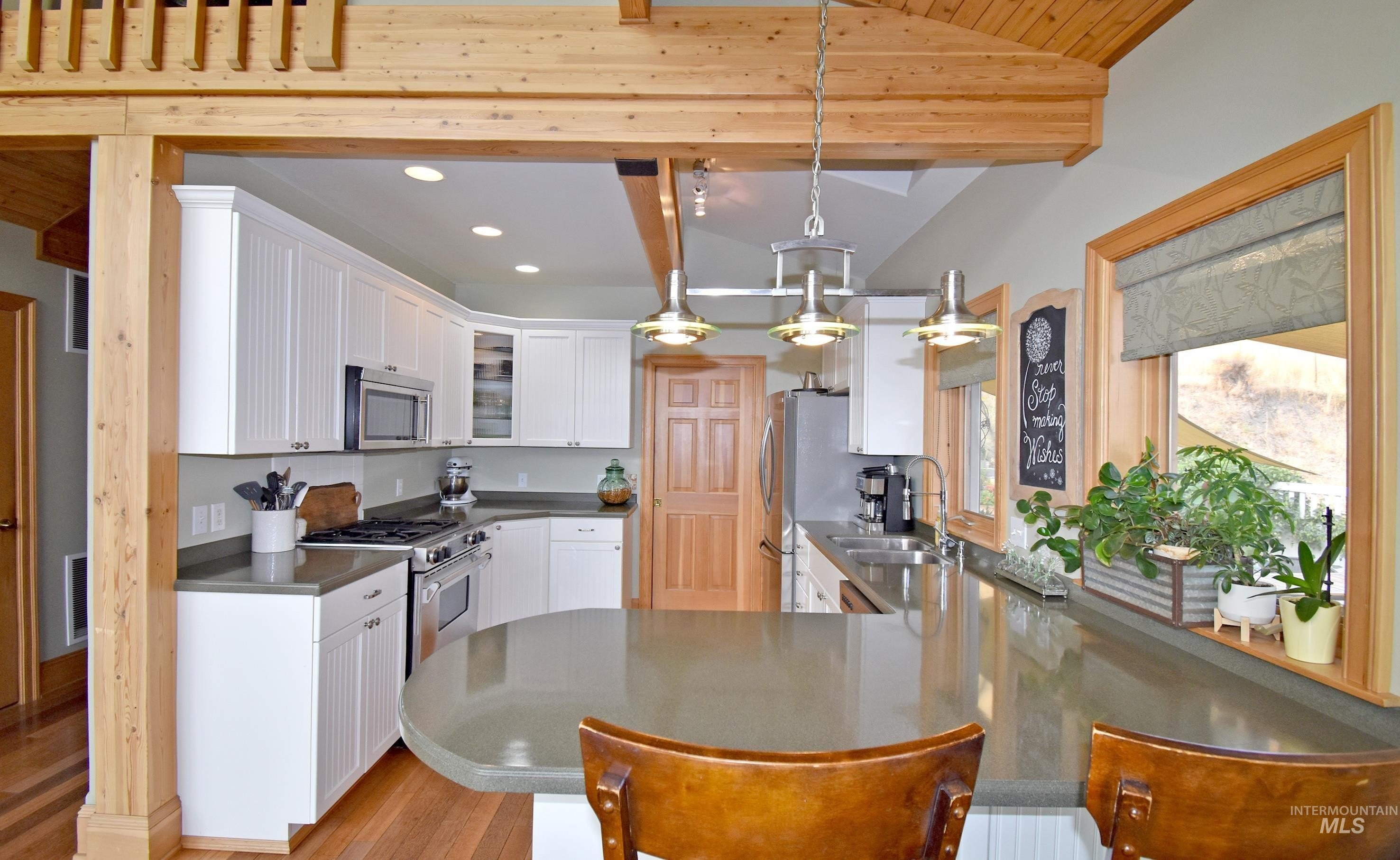 Asotin, Washington, 99402, United States, 3 Bedrooms Bedrooms, ,3 BathroomsBathrooms,Residential,For Sale,1974969