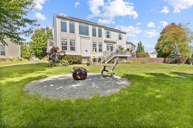 Huntley, Illinois, 60142, United States, 5 Bedrooms Bedrooms, ,3 BathroomsBathrooms,Residential,For Sale,1982974