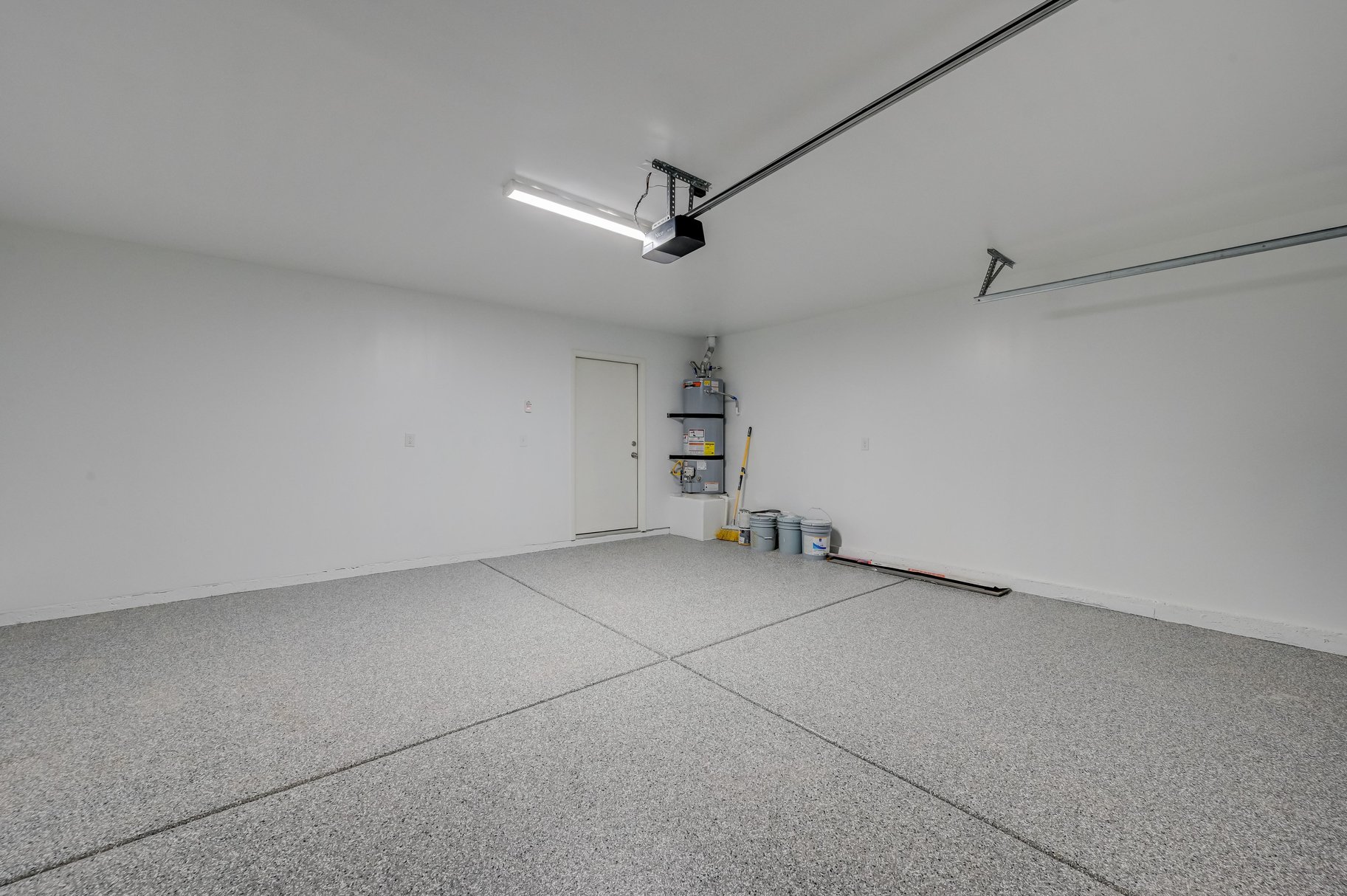  Newly Updated 3 Bed 2 Bath - 物件實景