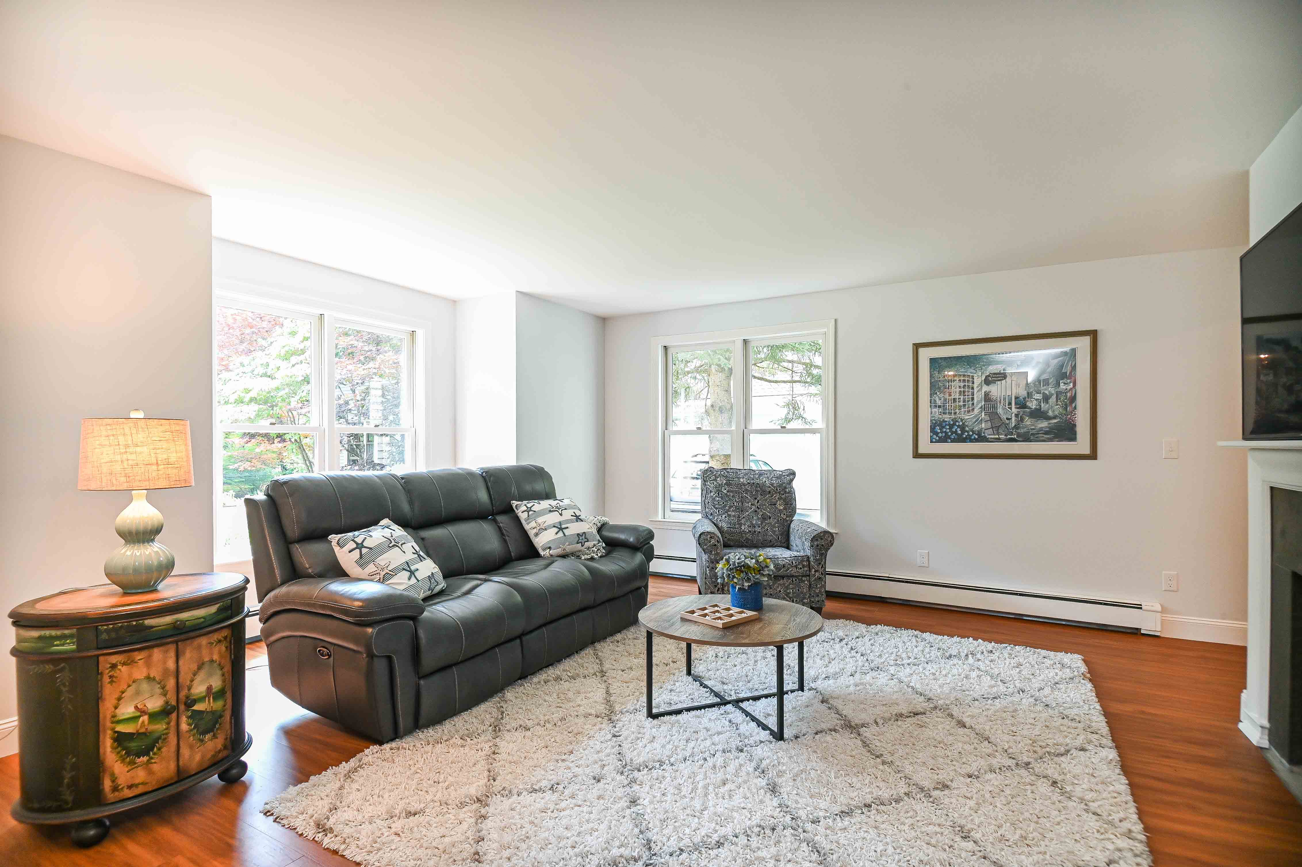 York, Maine, 03909, United States, 3 Bedrooms Bedrooms, ,3 BathroomsBathrooms,Residential,For Sale,1912030