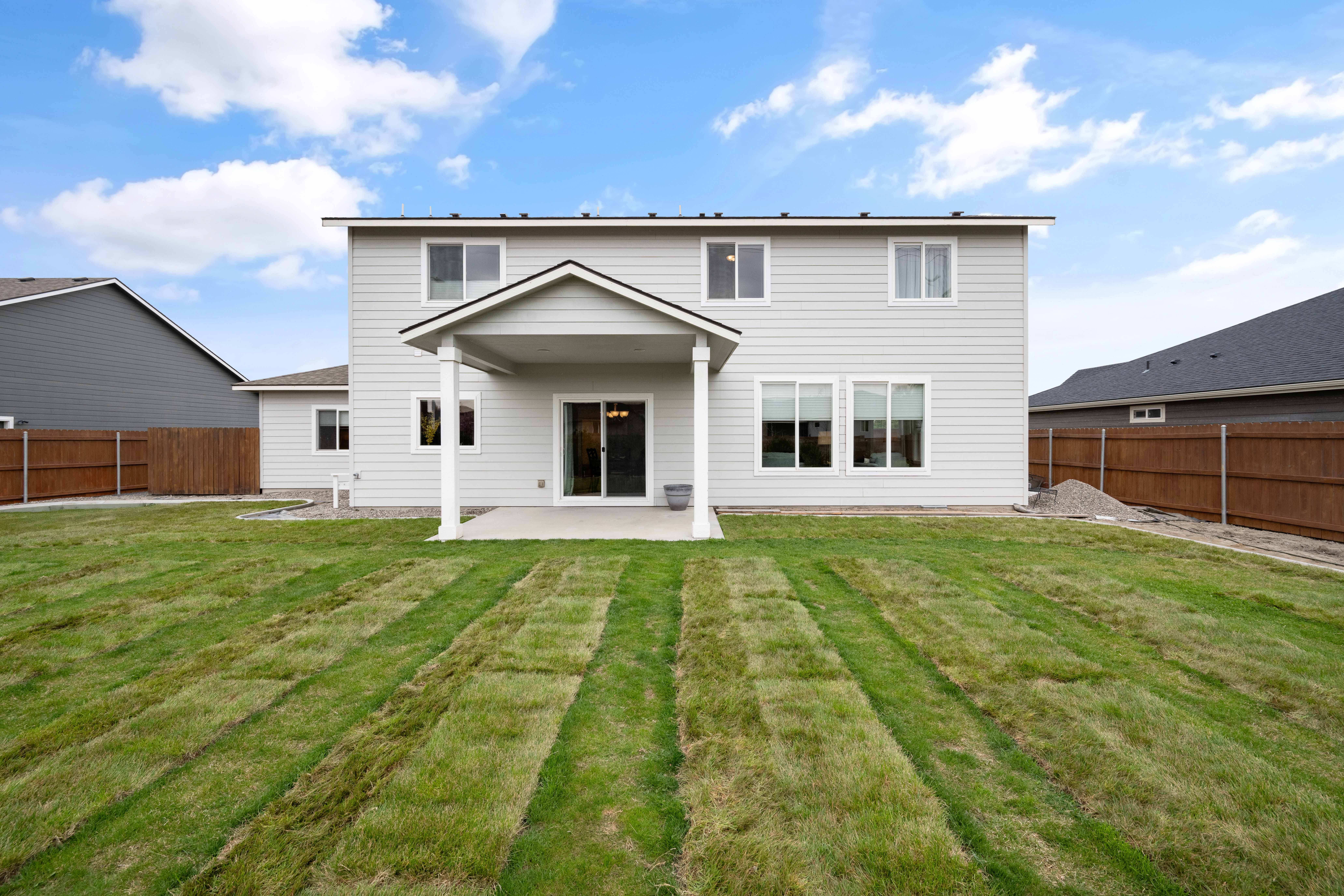  Immaculate 2-Story in ?The Park? - 物件實景