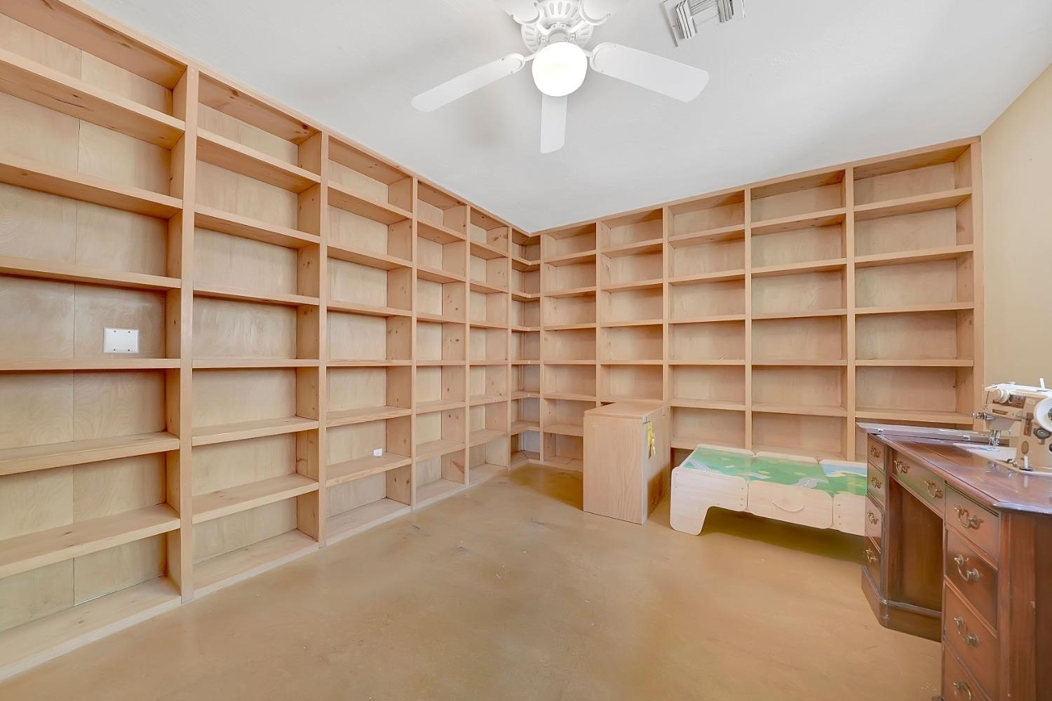 San Andreas, California, 95249, United States, 5 Bedrooms Bedrooms, ,4 BathroomsBathrooms,Residential,For Sale,1931003