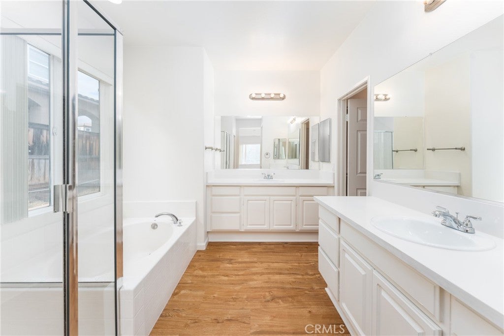 Moreno Valley, California, 92555, United States, 3 Bedrooms Bedrooms, ,2 BathroomsBathrooms,Residential,For Sale,1978873