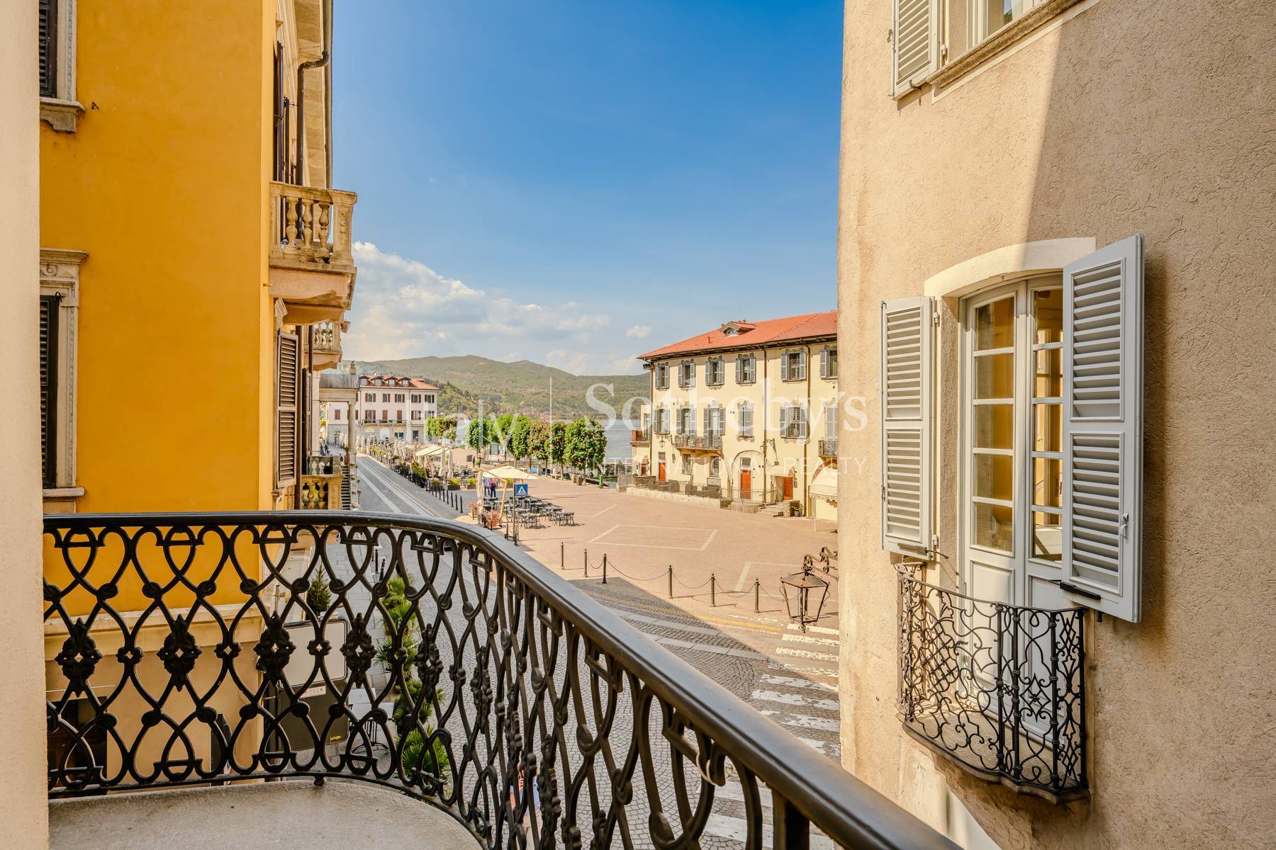  Charming Early 1900s Palazzo in prime lakefront position - 物件實景