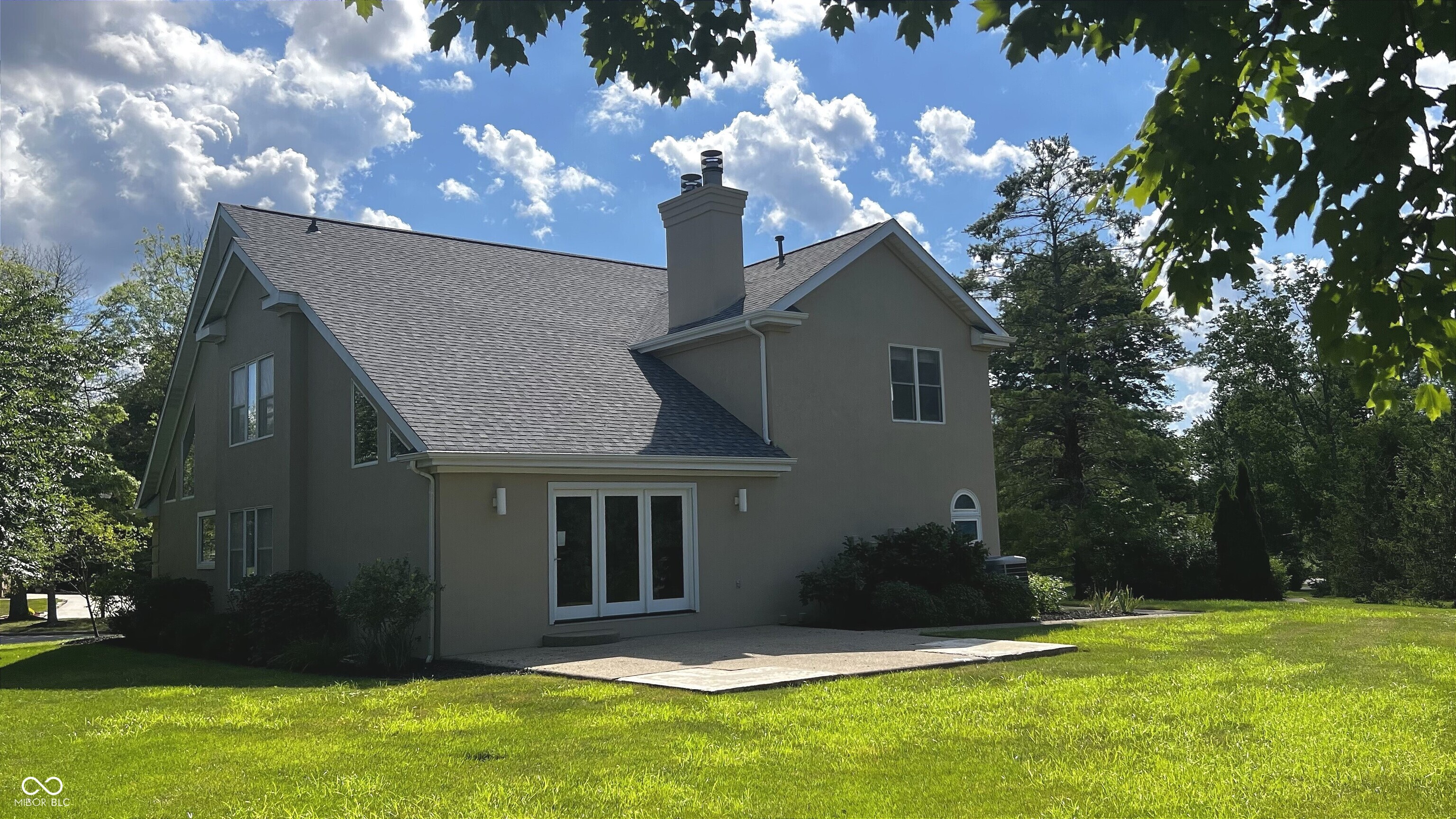 Columbus, Indiana, 47201, United States, 5 Bedrooms Bedrooms, ,6 BathroomsBathrooms,Residential,For Sale,1979621