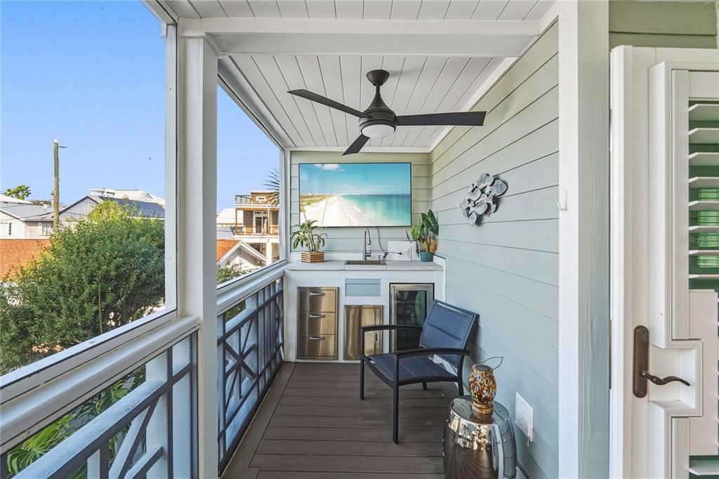 Treasure Island, Florida, 33706, United States, 3 Bedrooms Bedrooms, ,4 BathroomsBathrooms,Residential,For Sale,2003283