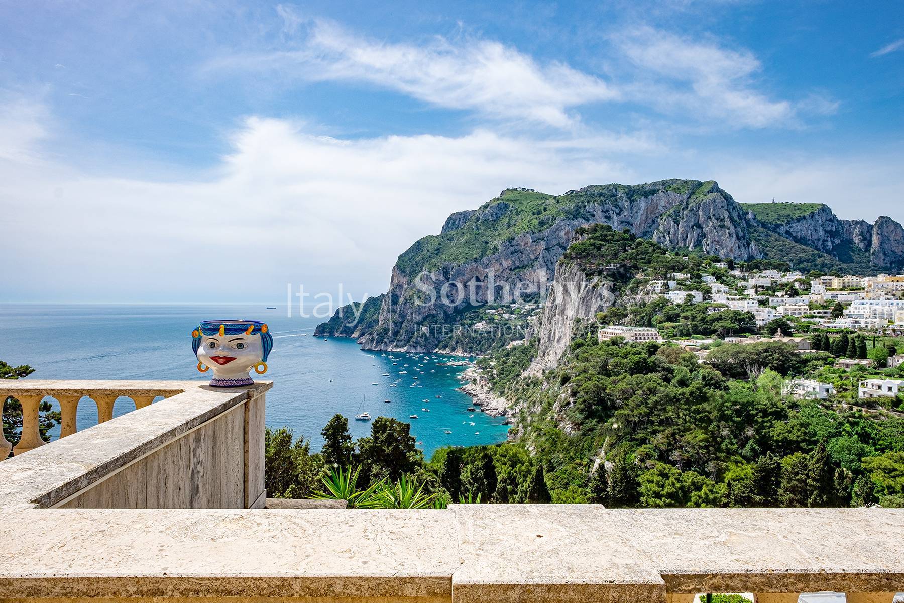  Neoclassical villa with a breath taking view - 物件實景
