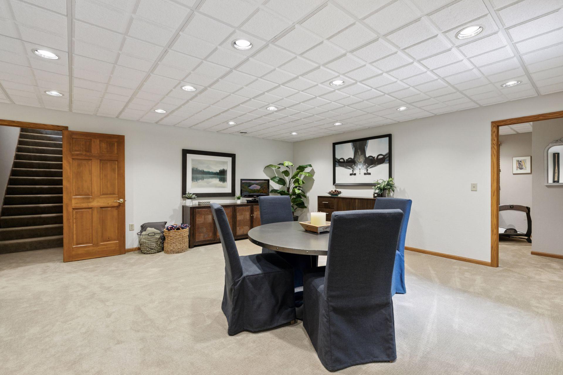 Chanhassen, Minnesota, 55318, United States, 5 Bedrooms Bedrooms, ,2 BathroomsBathrooms,Residential,For Sale,1847378