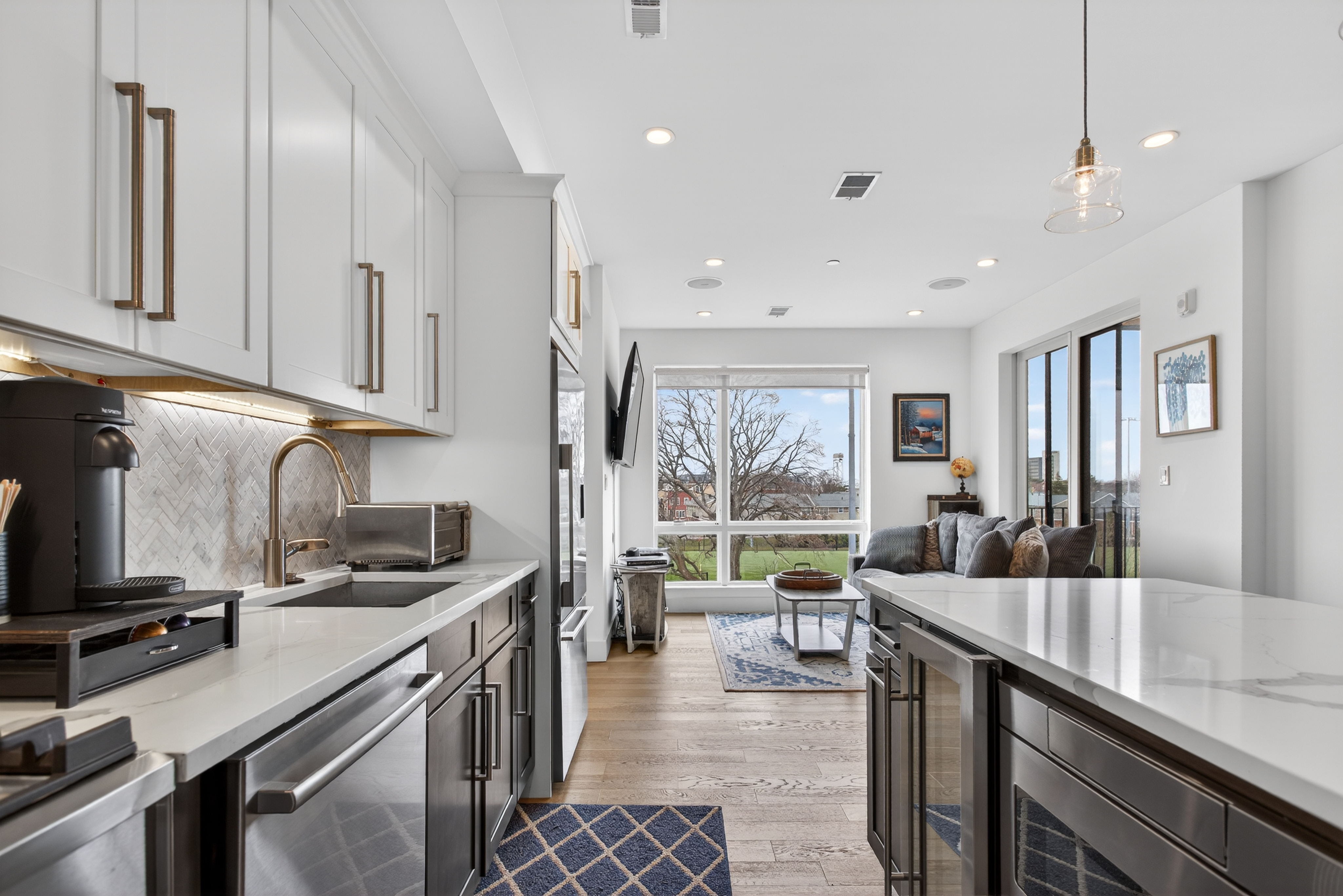  946 Saratoga Street, Boston, MA, 02128 - 物件實景