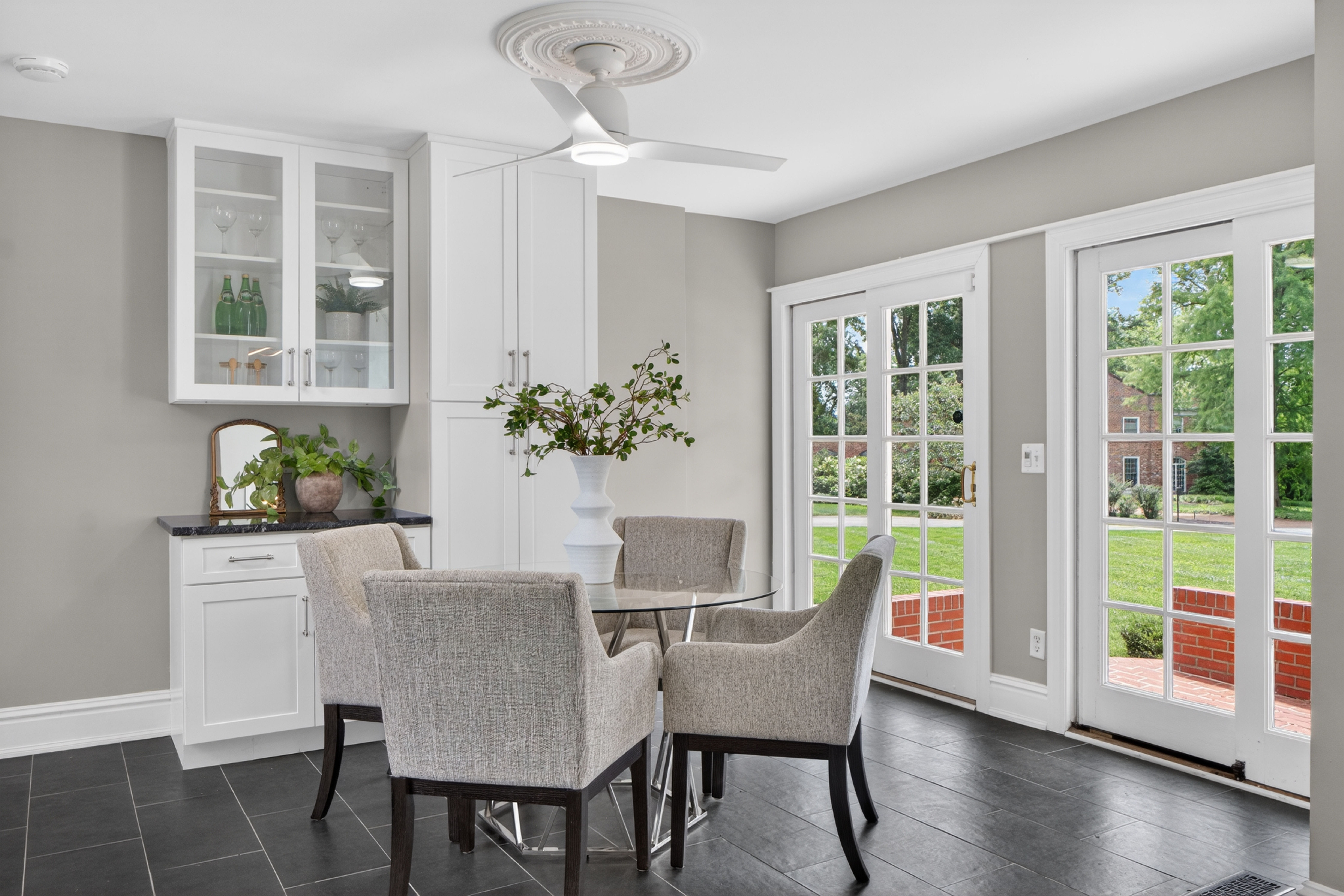  Timeless Mediterranean Revival Blends European Elegance & Hollywood Glamour - 物件實景