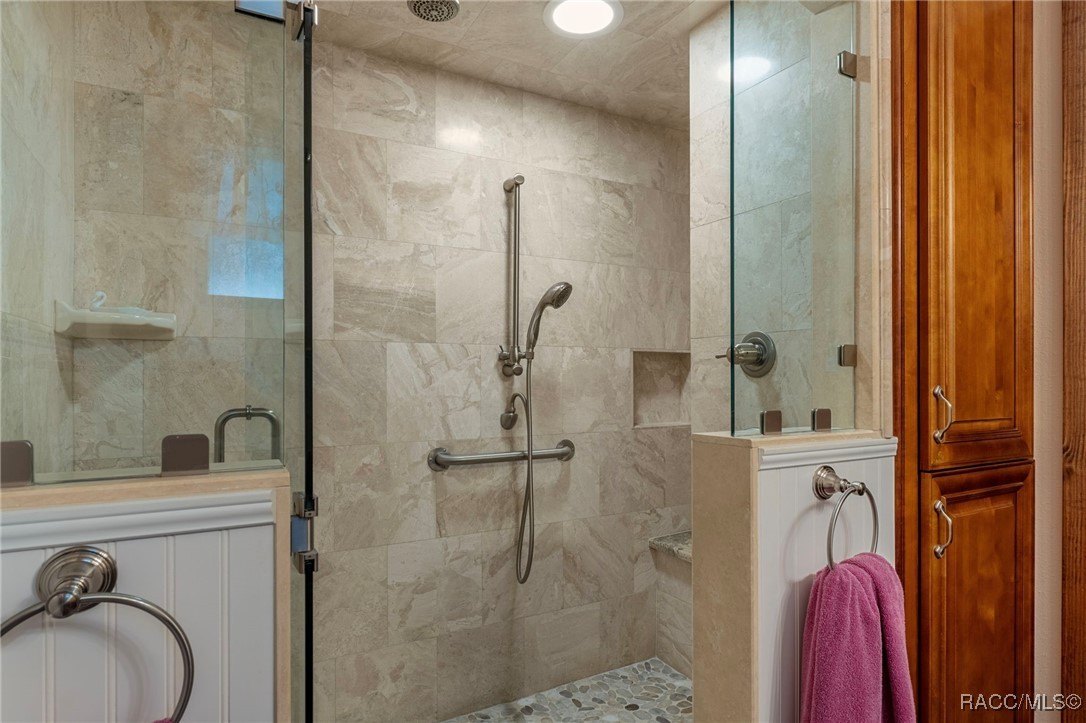 Crystal River, Florida, 34428, United States, 3 Bedrooms Bedrooms, ,2 BathroomsBathrooms,Residential,For Sale,2006221