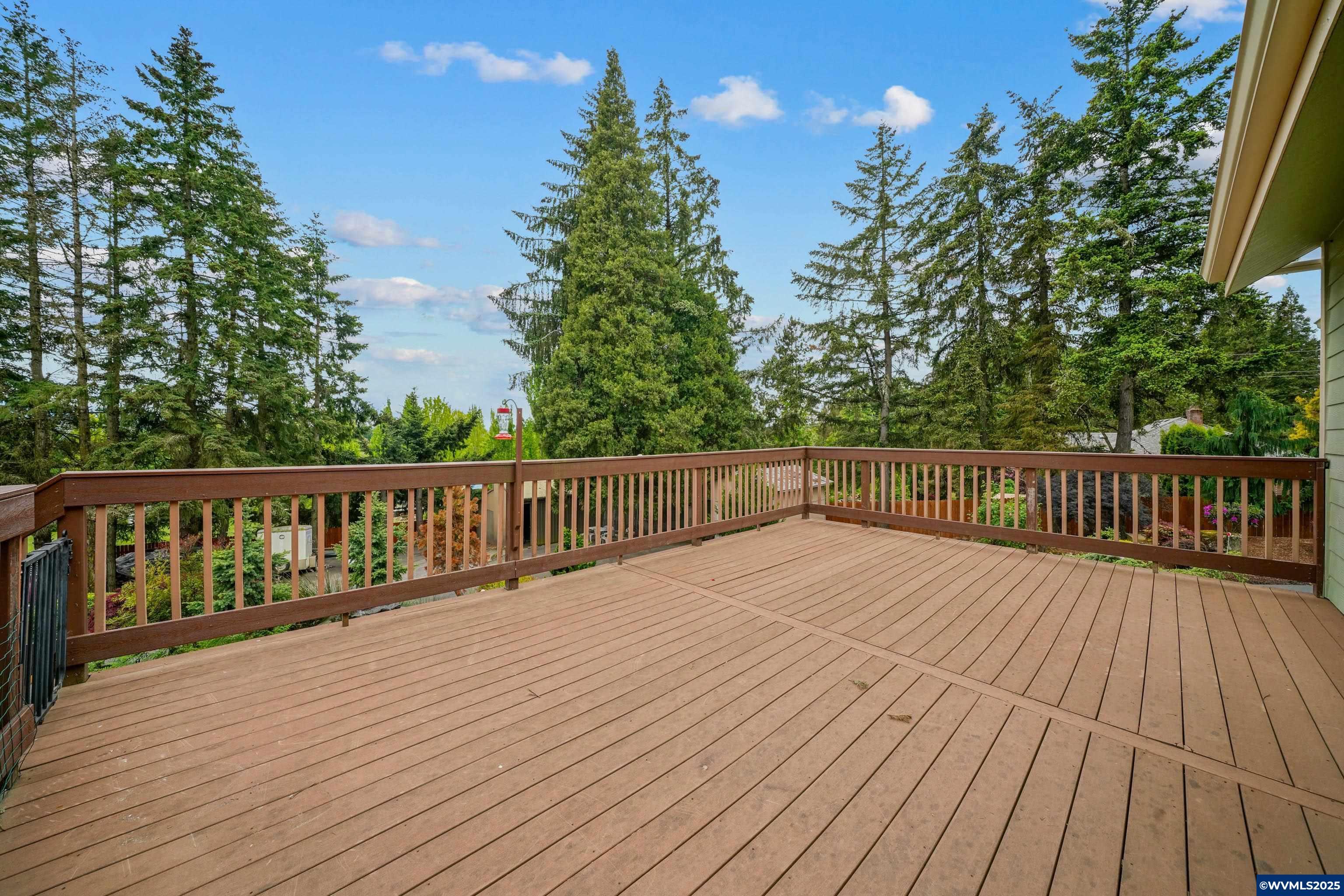 Salem, Oregon, 97304, United States, 4 Bedrooms Bedrooms, ,4 BathroomsBathrooms,Residential,For Sale,1805050