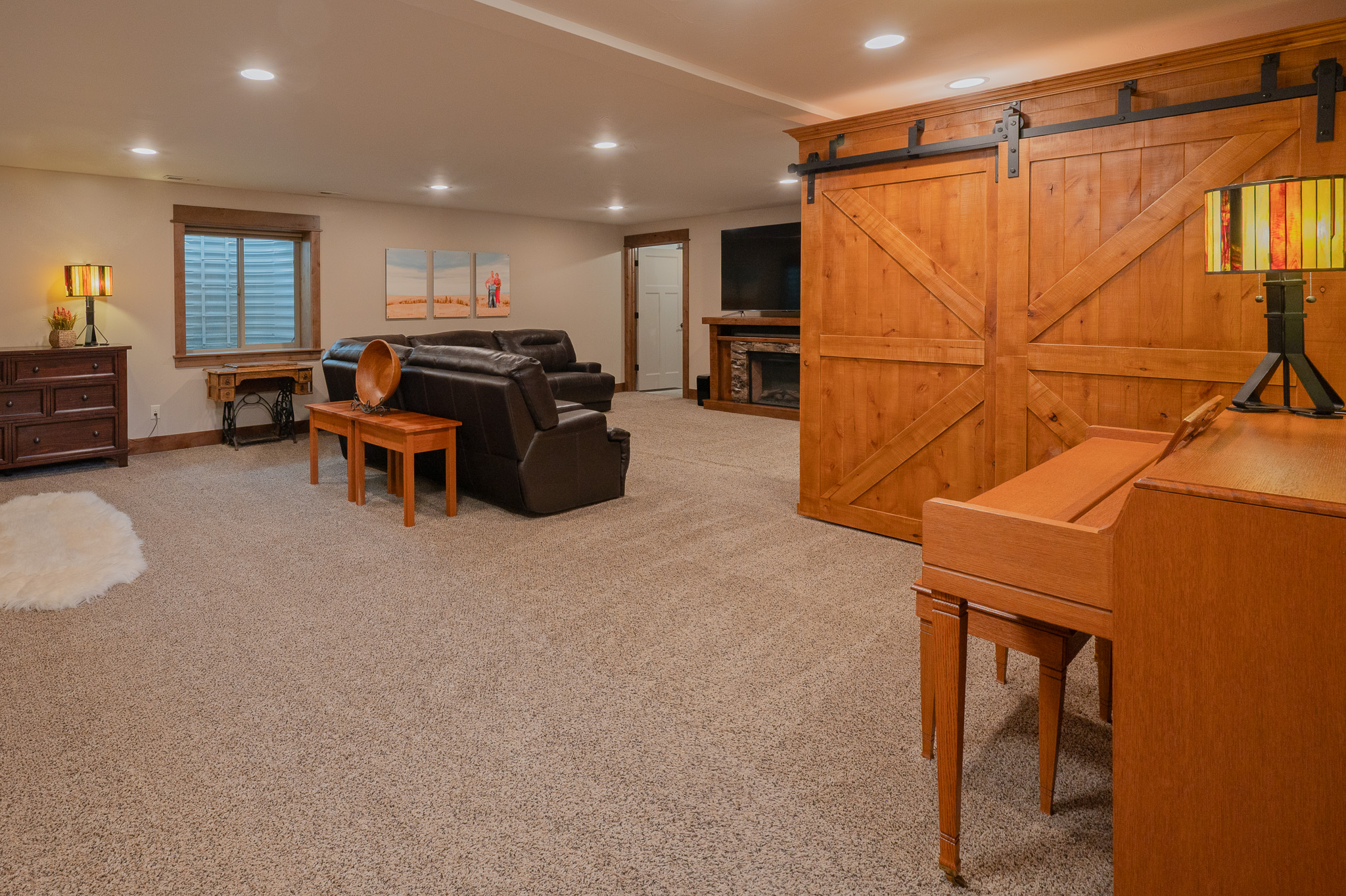 Helena, Montana, 59602, United States, 4 Bedrooms Bedrooms, ,3 BathroomsBathrooms,Residential,For Sale,1974556