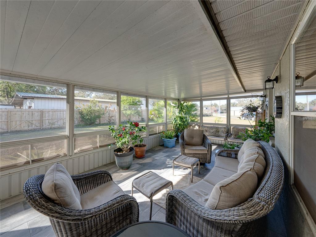 Lakeland, Florida, 33810, United States, 5 Bedrooms Bedrooms, ,4 BathroomsBathrooms,Residential,For Sale,1696884