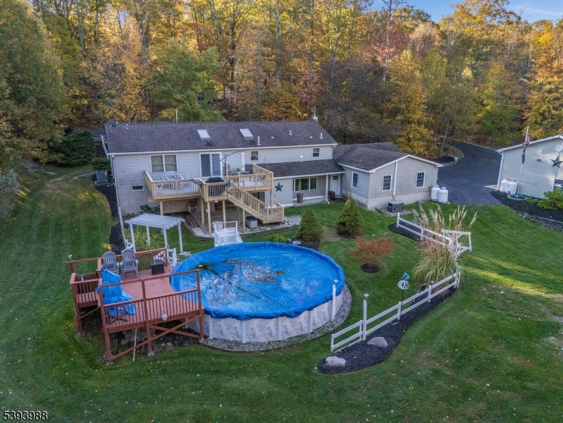 Newton, New Jersey, 07860, United States, 3 Bedrooms Bedrooms, ,3 BathroomsBathrooms,Residential,For Sale,1980842