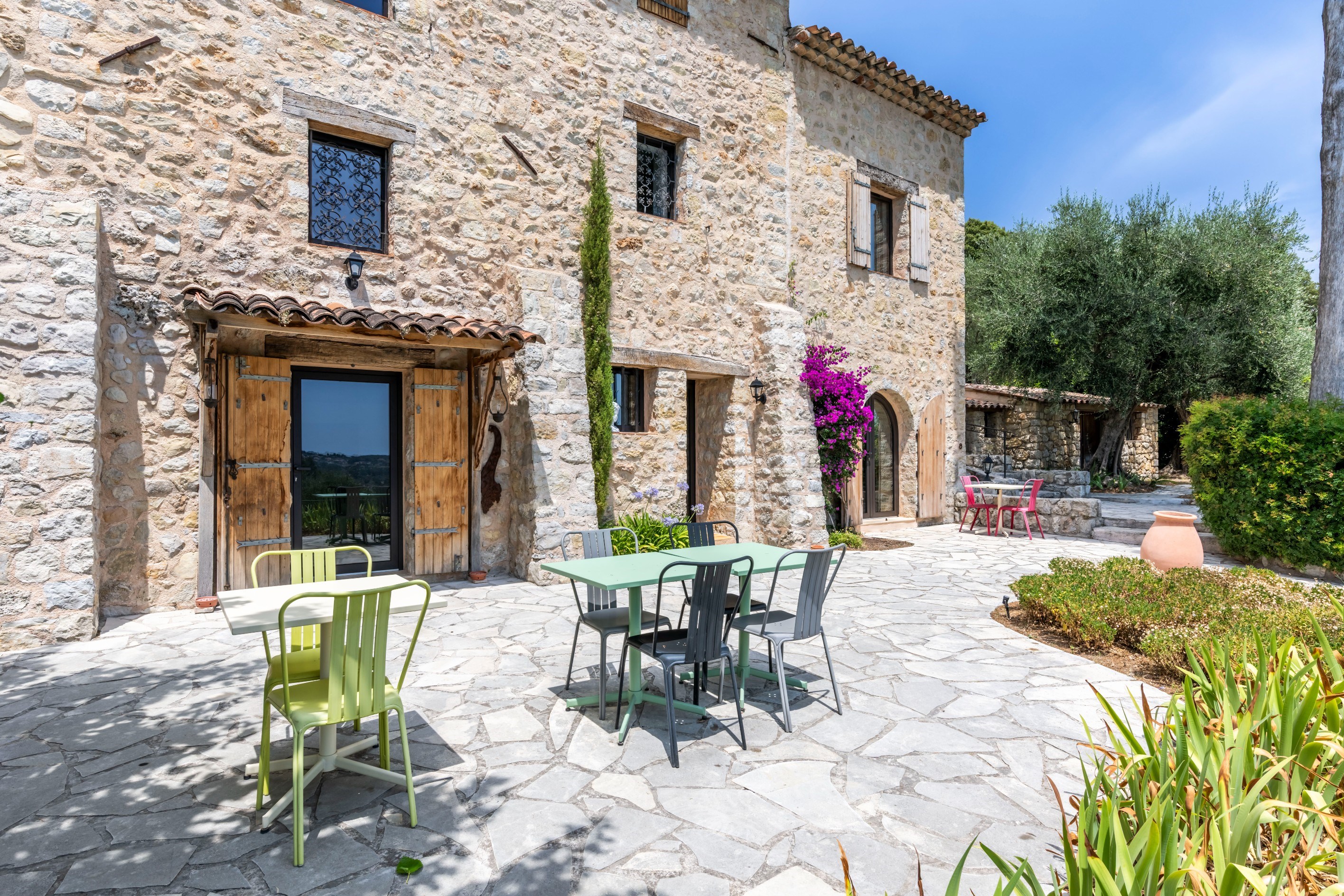  Spéracèdes, renovated 18th century stone farmhouse for sale with olive grove, d… - 物件實景