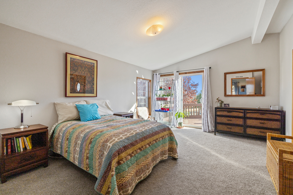 KLAMATH FALLS, Oregon, 97603, United States, 3 Bedrooms Bedrooms, ,2 BathroomsBathrooms,Residential,For Sale,1984310