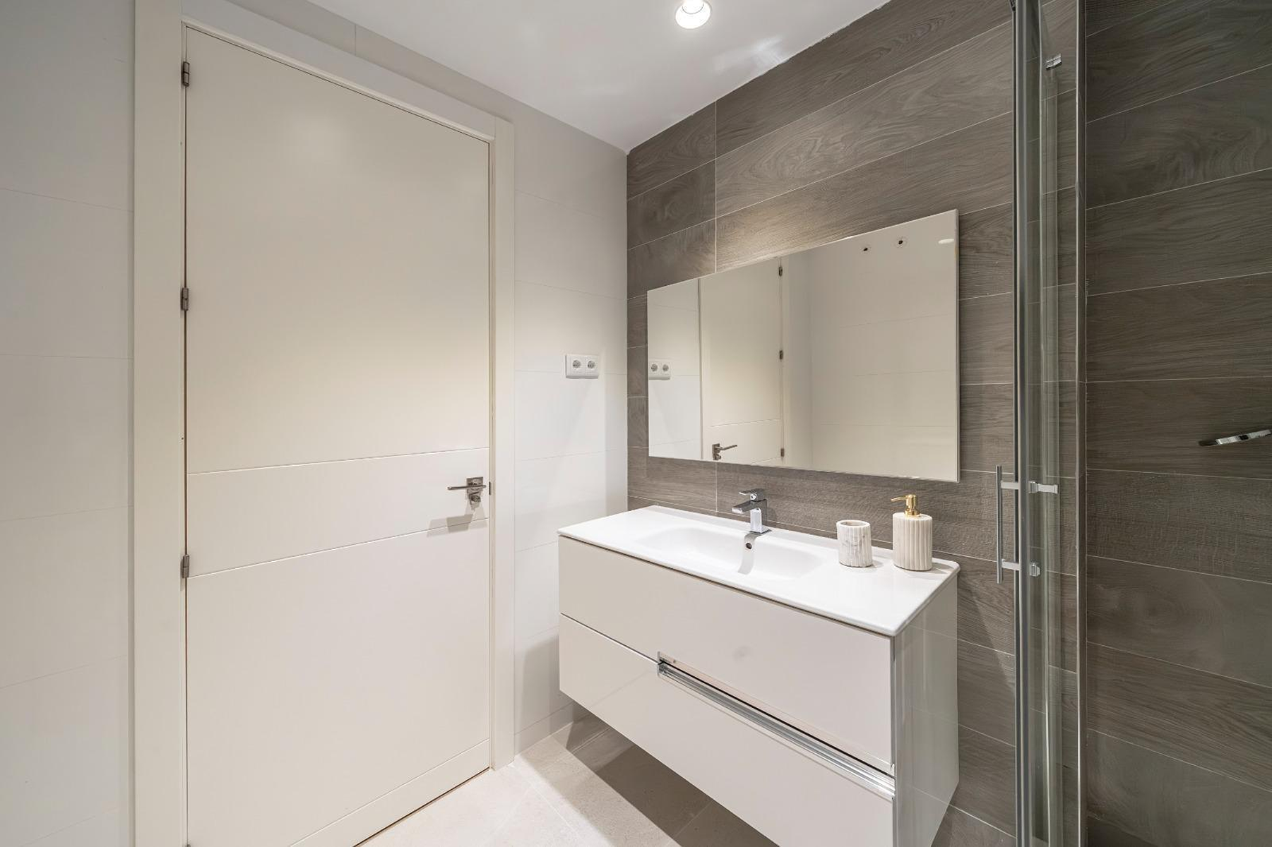  Flat in Chamberí with four bedrooms - 物件實景