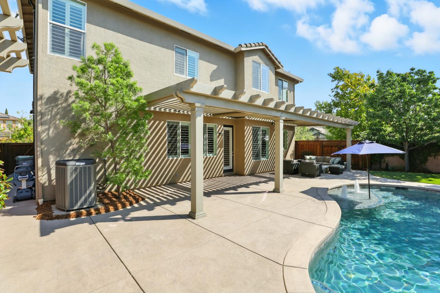 West Sacramento, California, 95691, United States, 4 Bedrooms Bedrooms, ,3 BathroomsBathrooms,Residential,For Sale,1940145