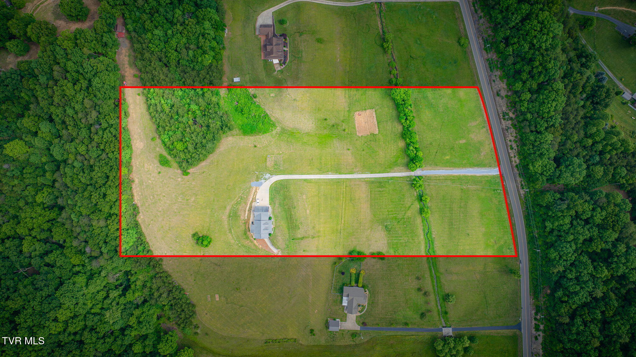 Bluff City, Tennessee, 37618, United States, 3 Bedrooms Bedrooms, ,4 BathroomsBathrooms,Residential,For Sale,2048525