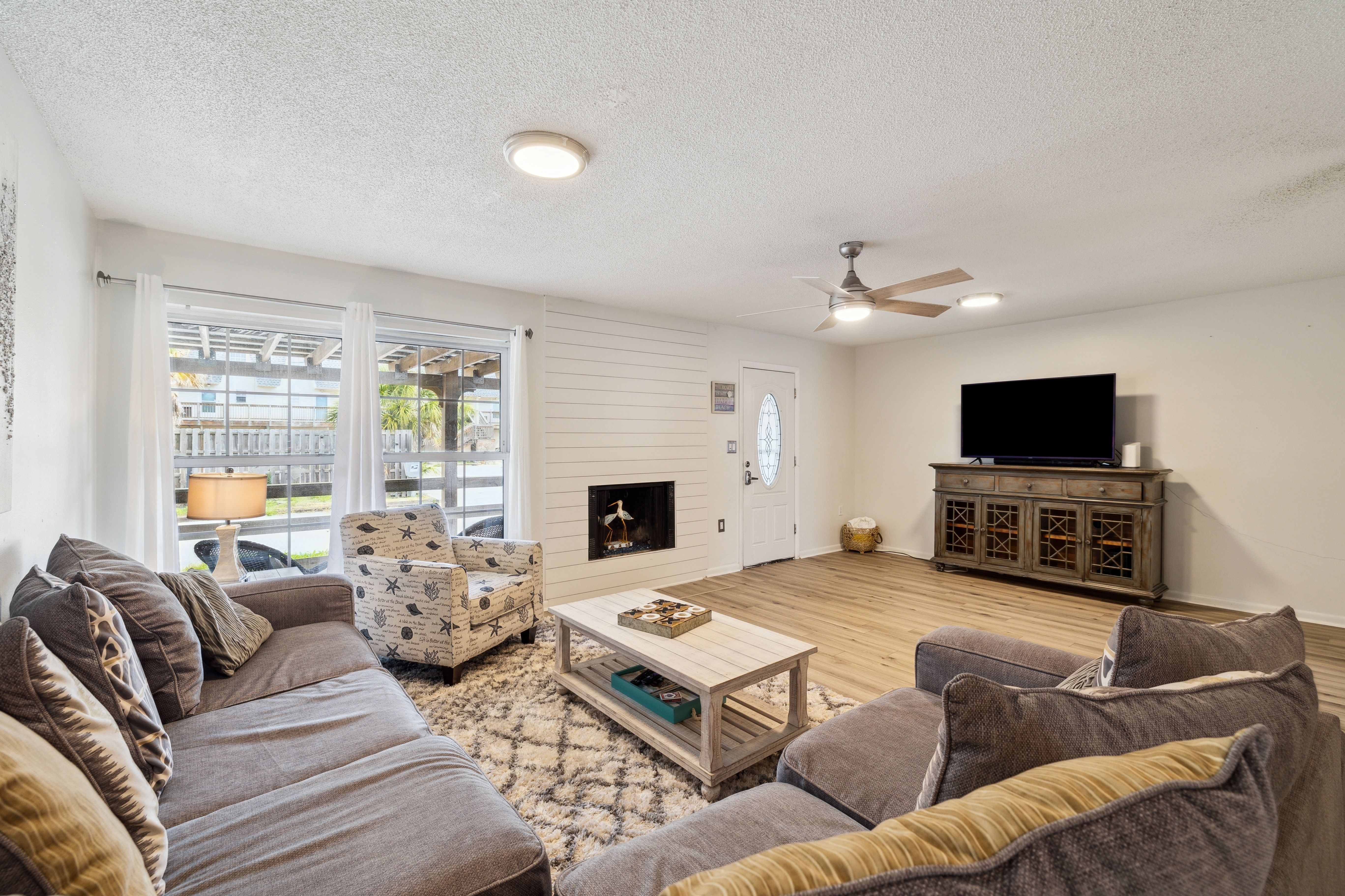  Updated Townhome Just Steps from the Gulf and Boat Launch - 物件實景