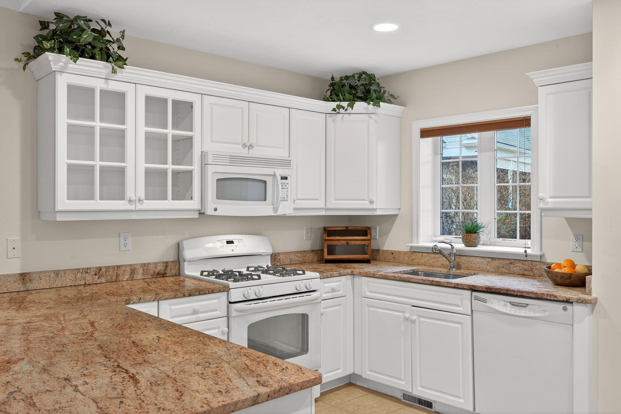  5 Blue Meadow Court, Bourne, MA, 02532 - 物件實景