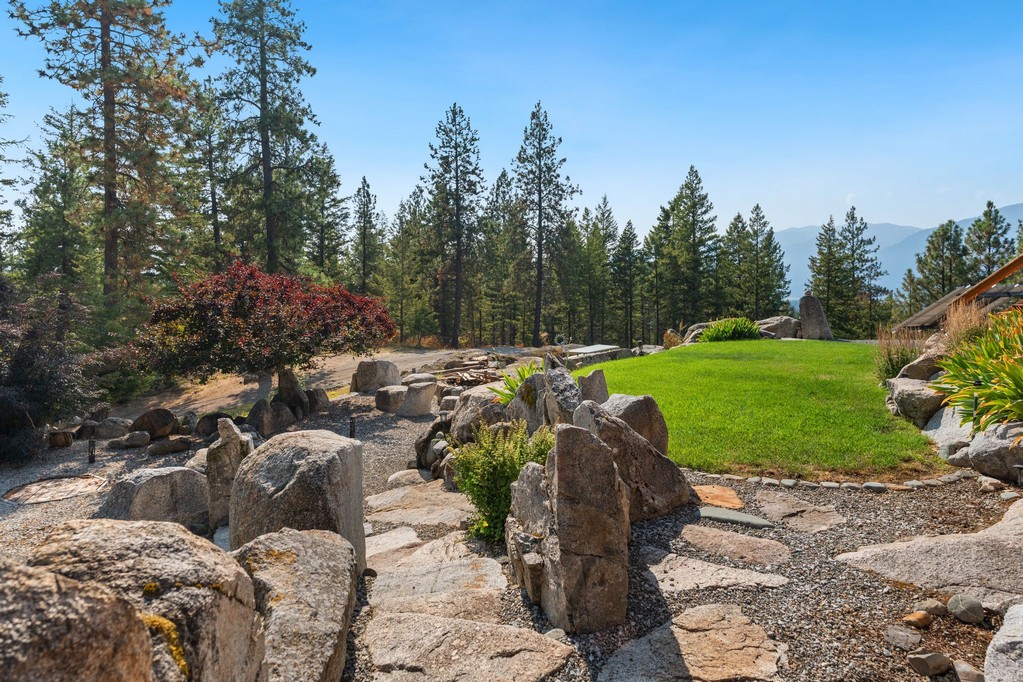 Bonners Ferry, Idaho, 83805, United States, 3 Bedrooms Bedrooms, ,4 BathroomsBathrooms,Residential,For Sale,1984473