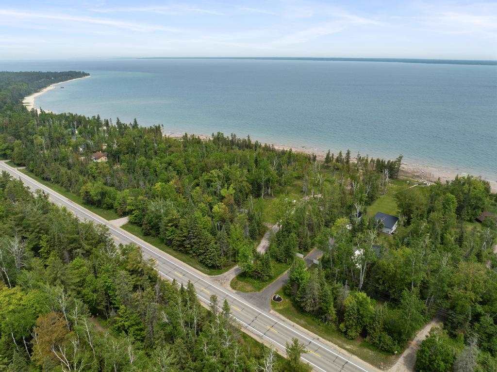Cheboygan, Michigan, 49721, United States, 2 Bedrooms Bedrooms, ,1 BathroomBathrooms,Residential,For Sale,1856011