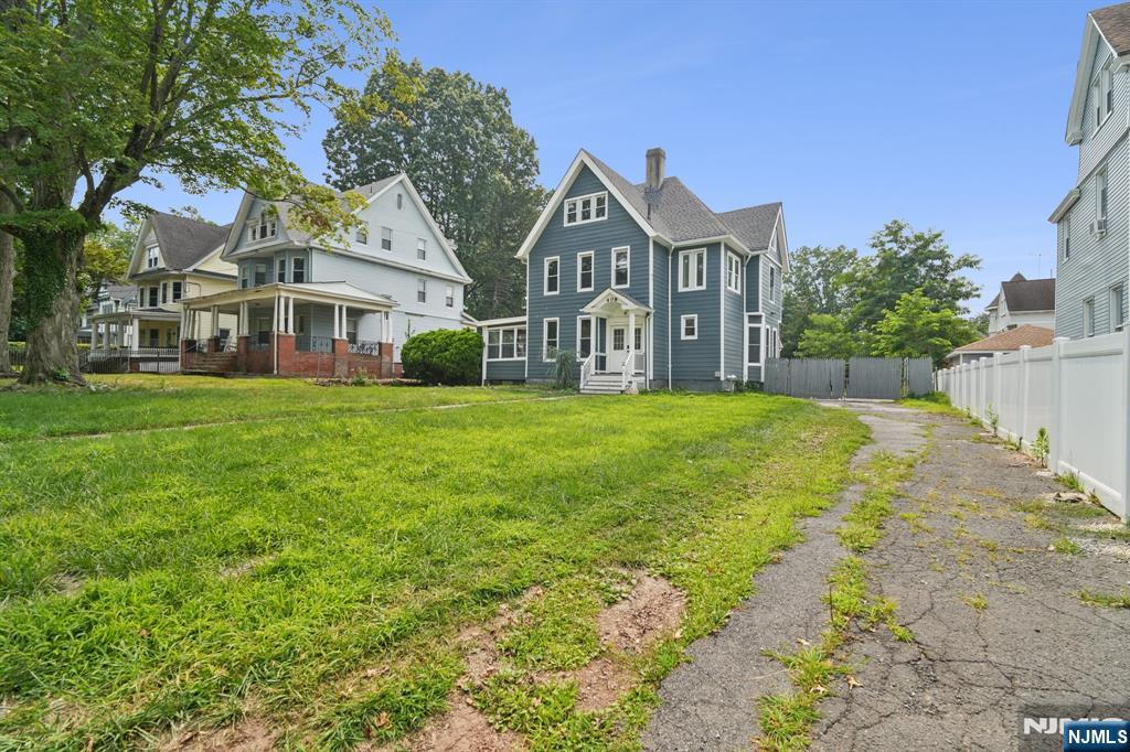 Orange, New Jersey, 07050, United States, 4 Bedrooms Bedrooms, ,5 BathroomsBathrooms,Residential,For Sale,1917747