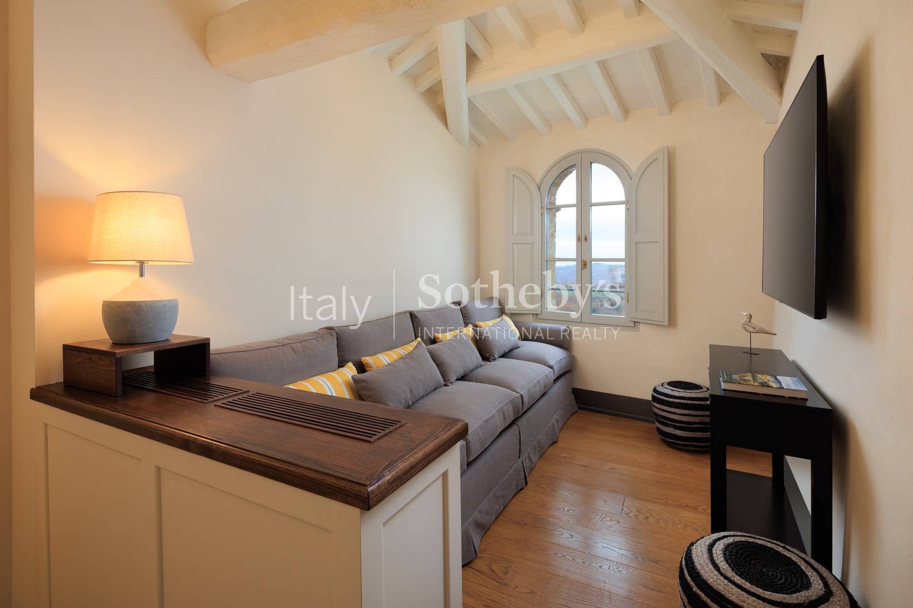  A prestigious wine estate with villa, pool and church - 物件實景