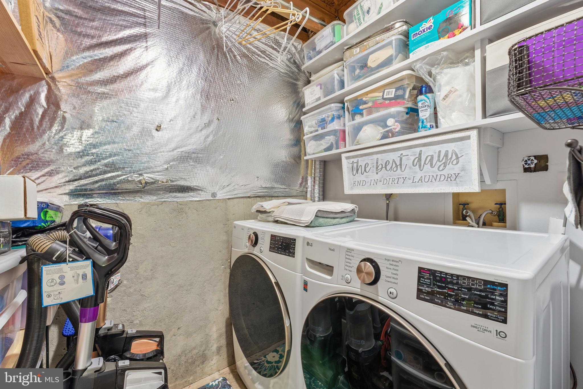 Clifton, Virginia, 20124, United States, 2 Bedrooms Bedrooms, ,3 BathroomsBathrooms,Residential,For Sale,2001572