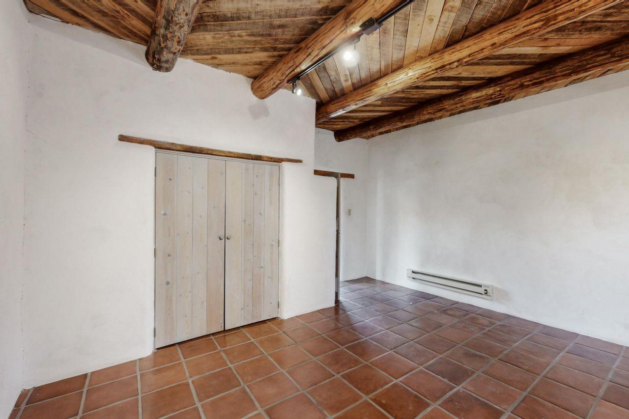 Espanola, New Mexico, 87532, United States, 5 Bedrooms Bedrooms, ,3 BathroomsBathrooms,Residential,For Sale,1762184