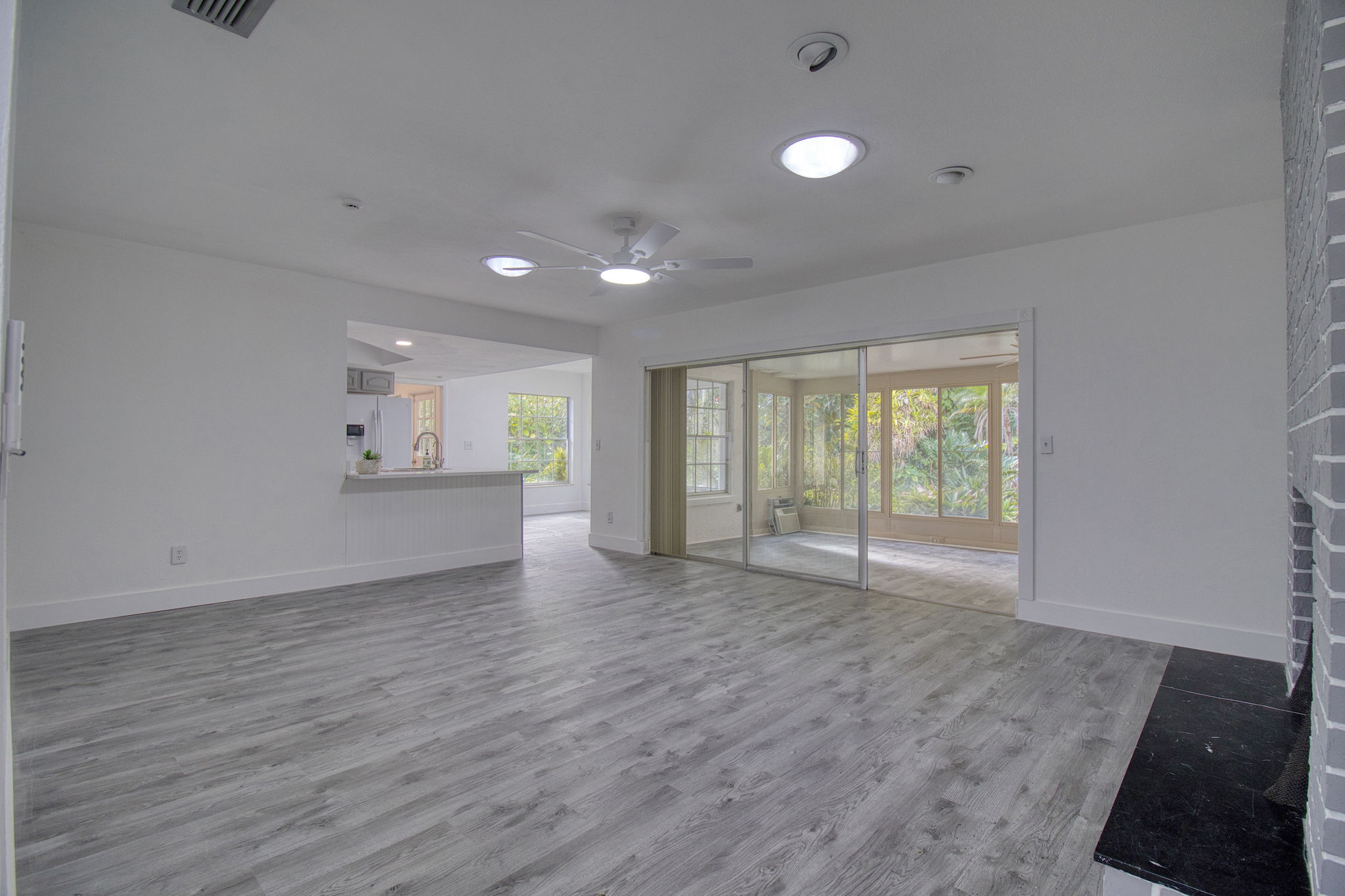 Tampa, Florida, 33613, United States, 4 Bedrooms Bedrooms, ,1 BathroomBathrooms,Residential,For Sale,2006363