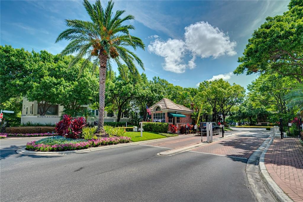 Tampa, Florida, 33602, United States, 3 Bedrooms Bedrooms, ,2 BathroomsBathrooms,Residential,For Sale,1895727