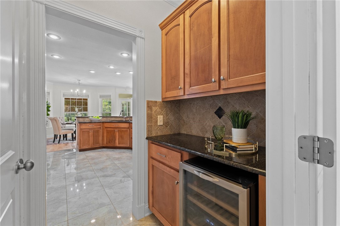 Fayetteville, Arkansas, 72701, United States, 5 Bedrooms Bedrooms, ,4 BathroomsBathrooms,Residential,For Sale,1838012