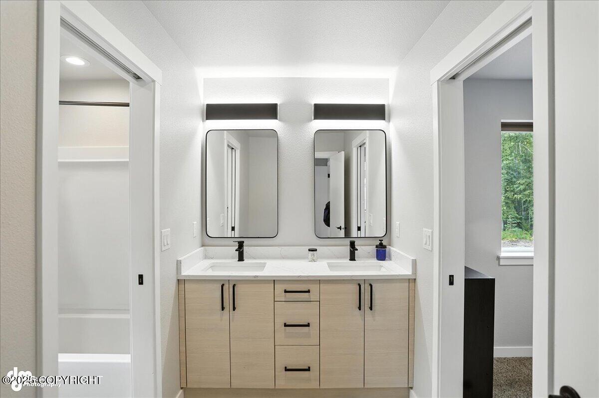 Palmer, Alaska, 99645, United States, 3 Bedrooms Bedrooms, ,3 BathroomsBathrooms,Residential,For Sale,1974146