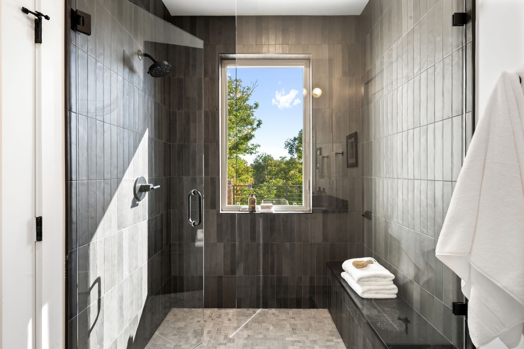  New Construction, Rooted in Montclair - 物件實景