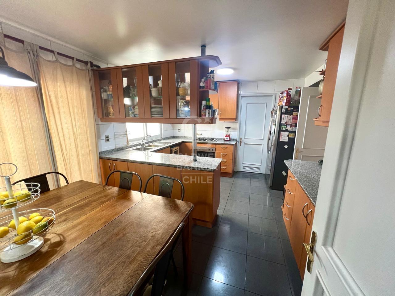 Colina, Chile, 4 Bedrooms Bedrooms, ,3 BathroomsBathrooms,Residential,For Sale,1691434