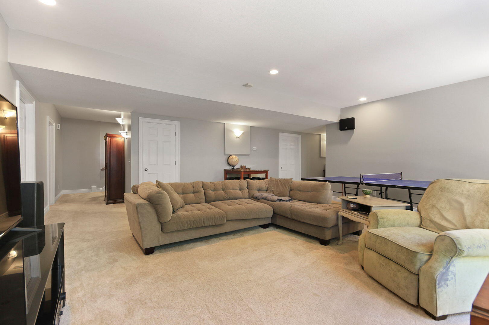 COLUMBIA, Missouri, 65203, United States, 5 Bedrooms Bedrooms, ,4 BathroomsBathrooms,Residential,For Sale,1983136