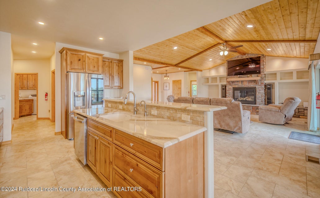 Ruidoso, New Mexico, 88345, United States, 4 Bedrooms Bedrooms, ,4 BathroomsBathrooms,Residential,For Sale,1921687