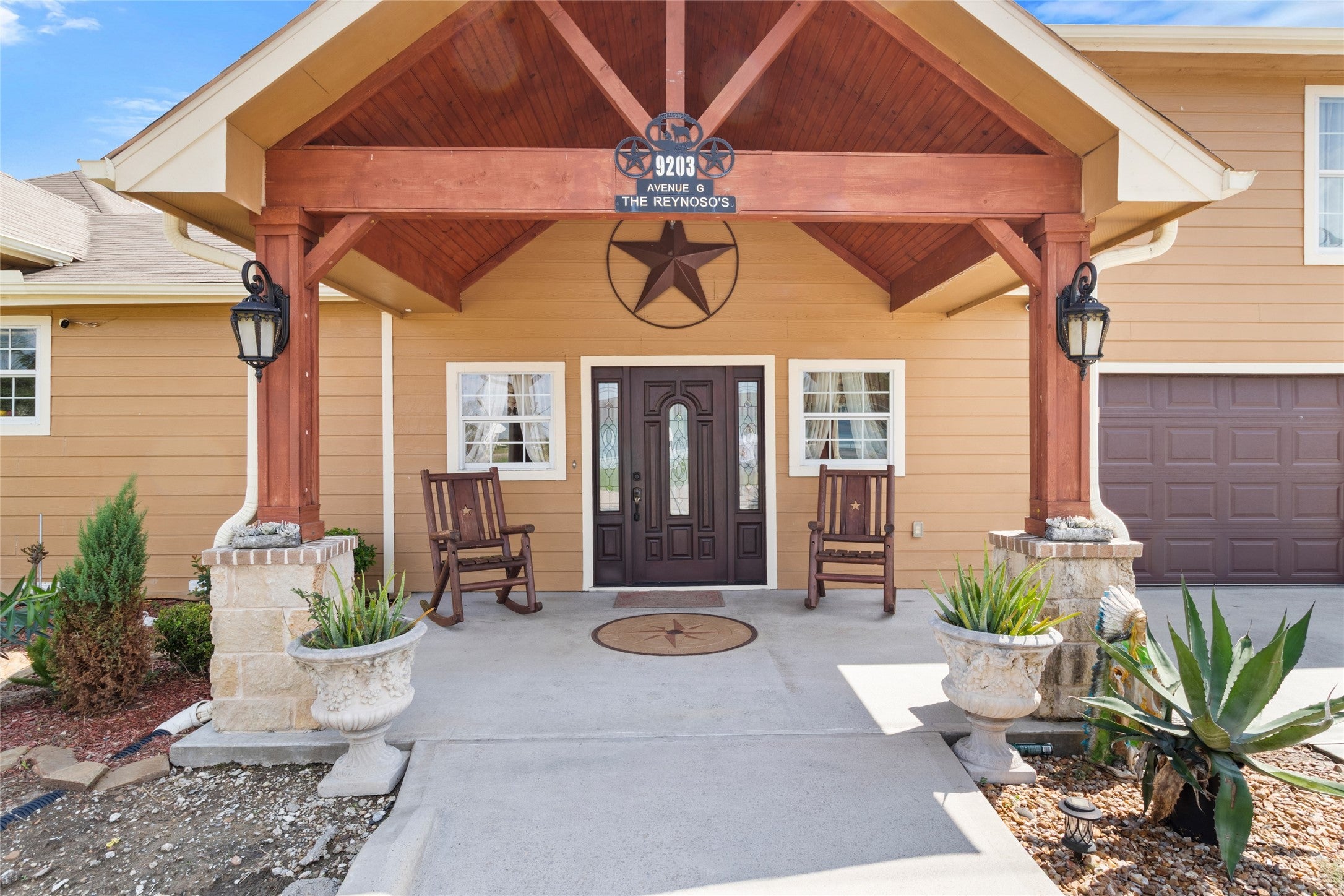 Liverpool, Texas, 77577, United States, 3 Bedrooms Bedrooms, ,2 BathroomsBathrooms,Residential,For Sale,2008192