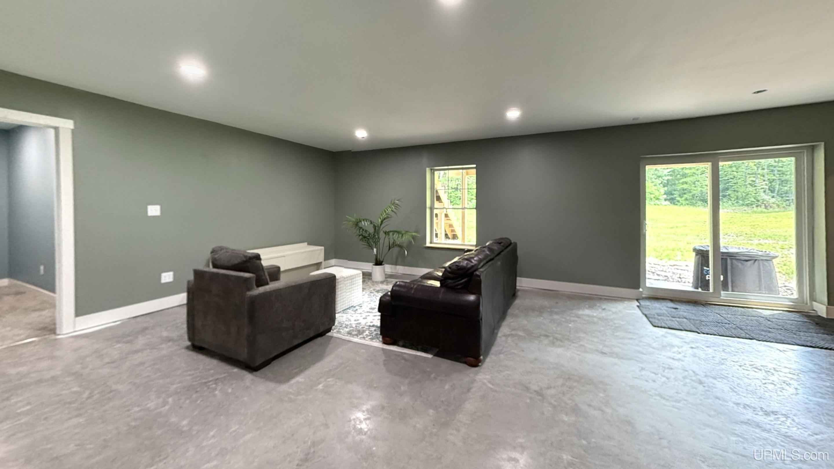 Hancock, Michigan, 49930, United States, 3 Bedrooms Bedrooms, ,3 BathroomsBathrooms,Residential,For Sale,1901071