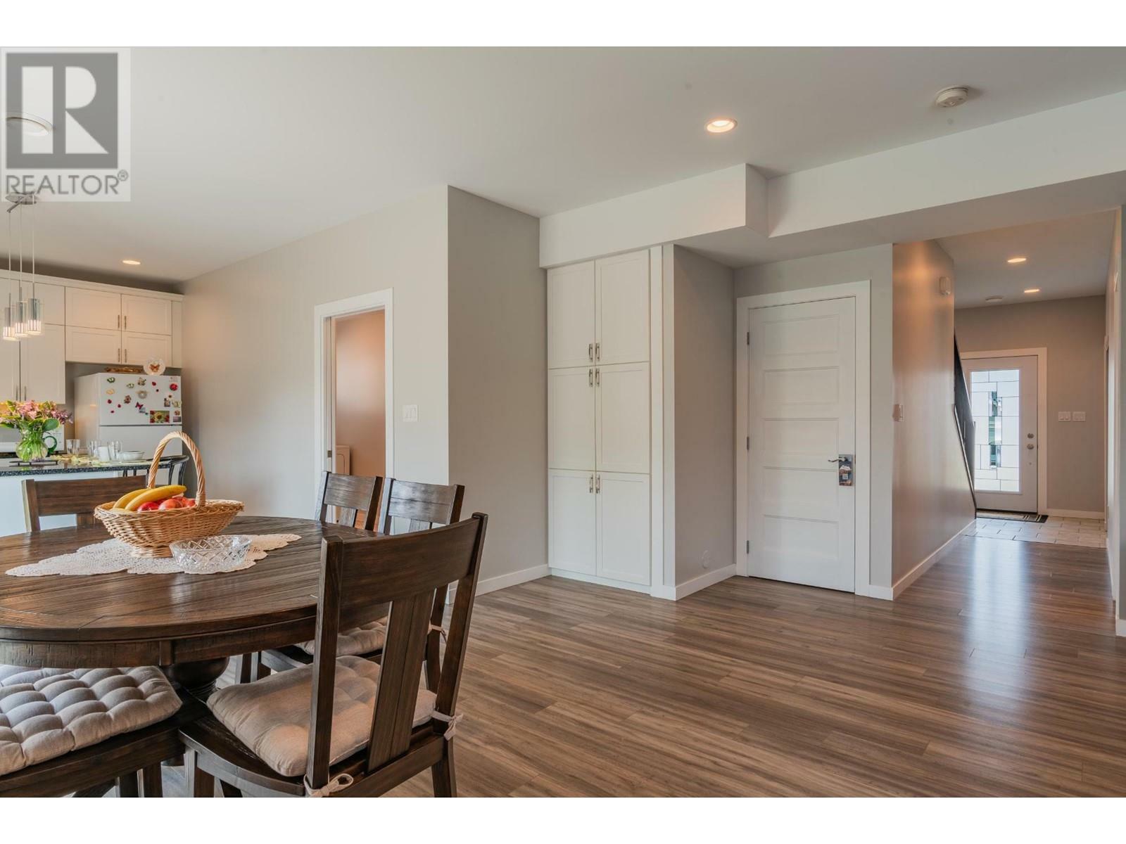 CASTLEGAR, British Columbia, V1N 4X8, CA, 4 Bedrooms Bedrooms, ,2 BathroomsBathrooms,Residential,For Sale,1839232
