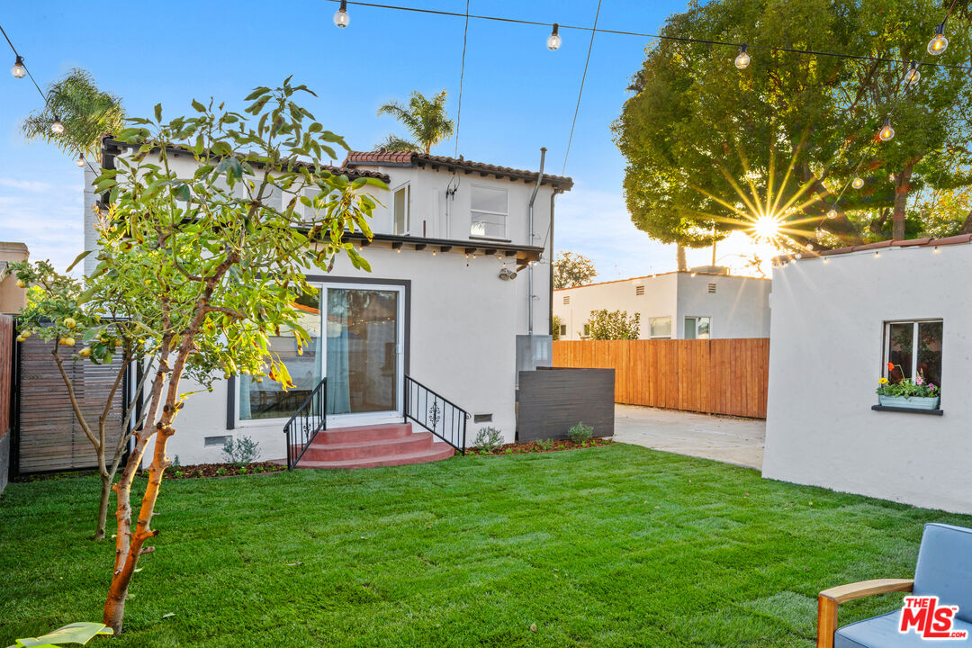 Inglewood, California, 90305, United States, 4 Bedrooms Bedrooms, ,3 BathroomsBathrooms,Residential,For Sale,2003148