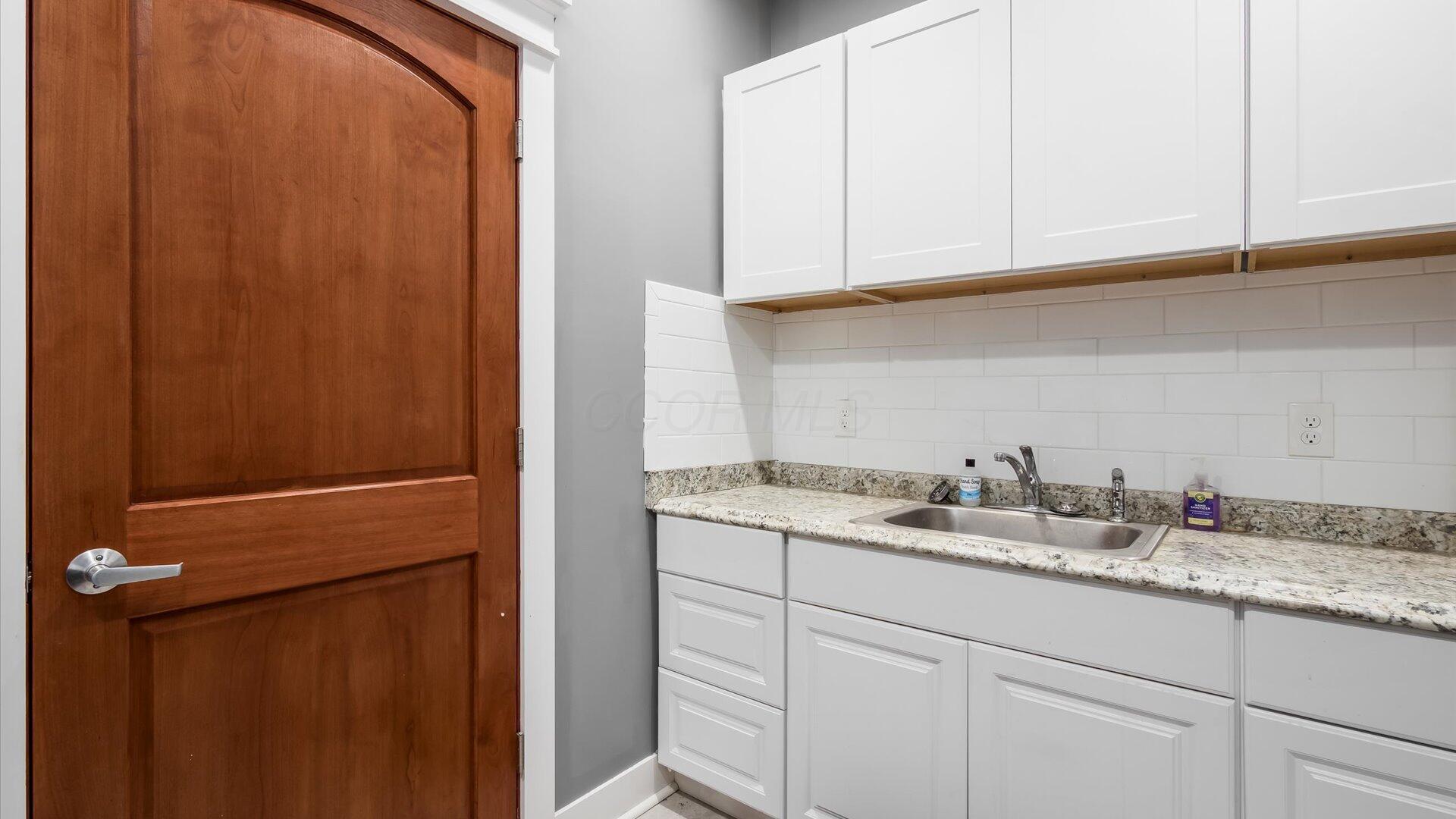 Mount Vernon, Ohio, 43050, United States, 4 Bedrooms Bedrooms, ,3 BathroomsBathrooms,Residential,For Sale,1977860