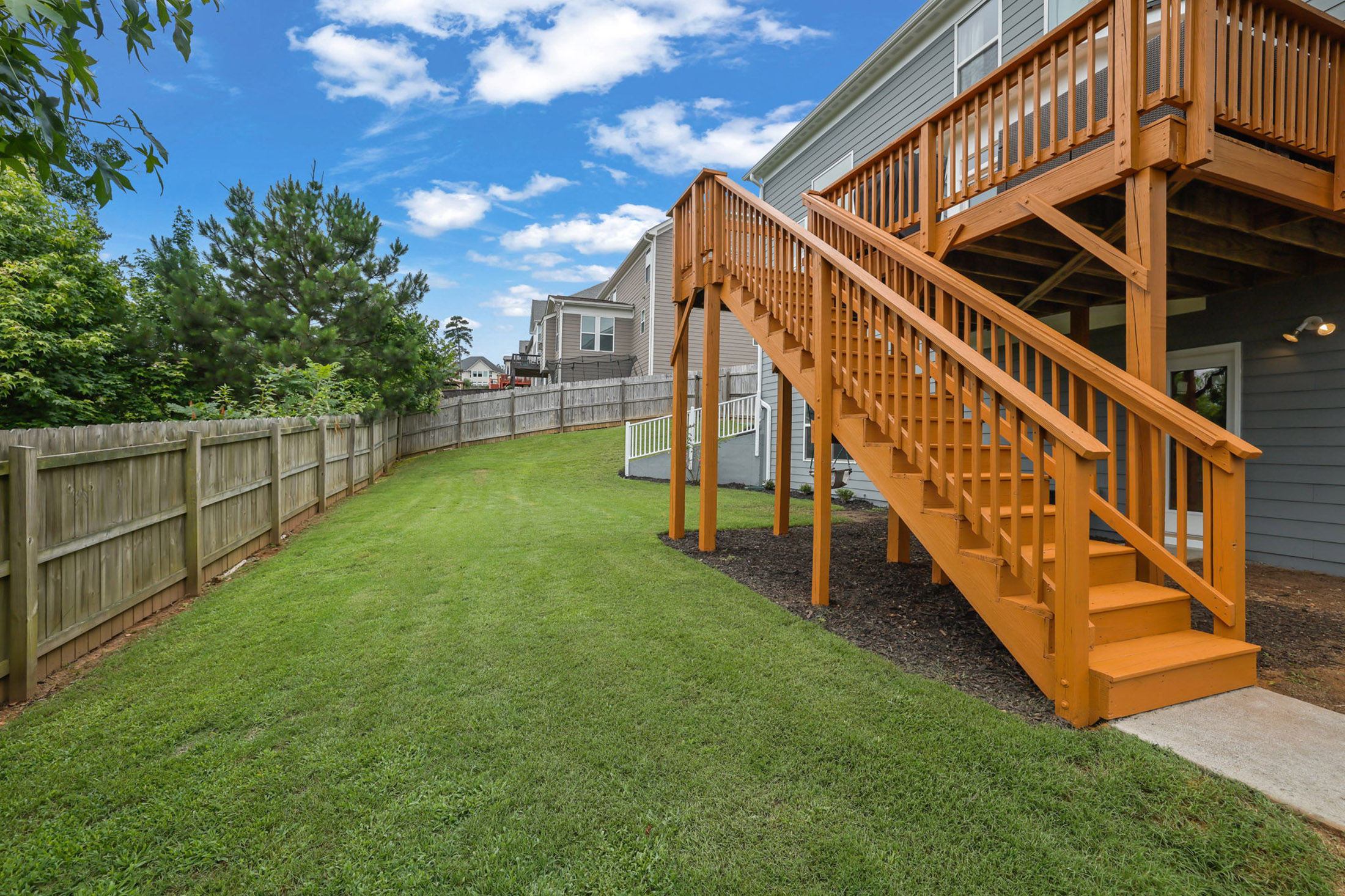 Beautifully Maintained Home in One of Cumming
