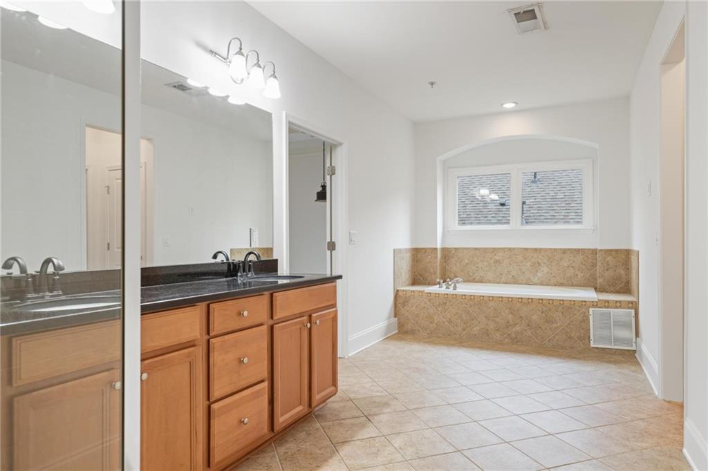 Marietta, Georgia, 30060, United States, 4 Bedrooms Bedrooms, ,3 BathroomsBathrooms,Residential,For Sale,1990484