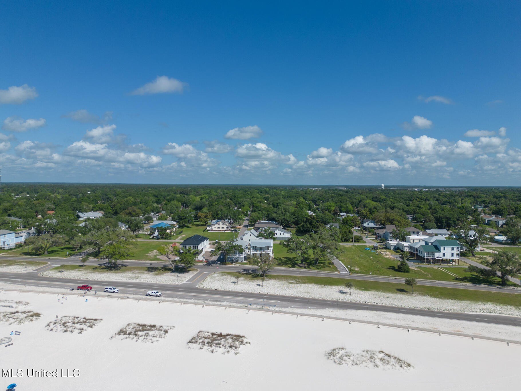 Gulfport, Mississippi, 39501, United States, 5 Bedrooms Bedrooms, ,4 BathroomsBathrooms,Residential,For Sale,1983145