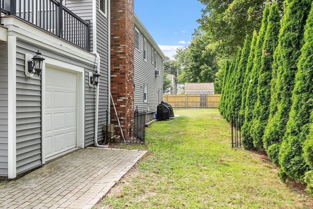 Beverly, Massachusetts, 01915, United States, 3 Bedrooms Bedrooms, ,2 BathroomsBathrooms,Residential,For Sale,1912054