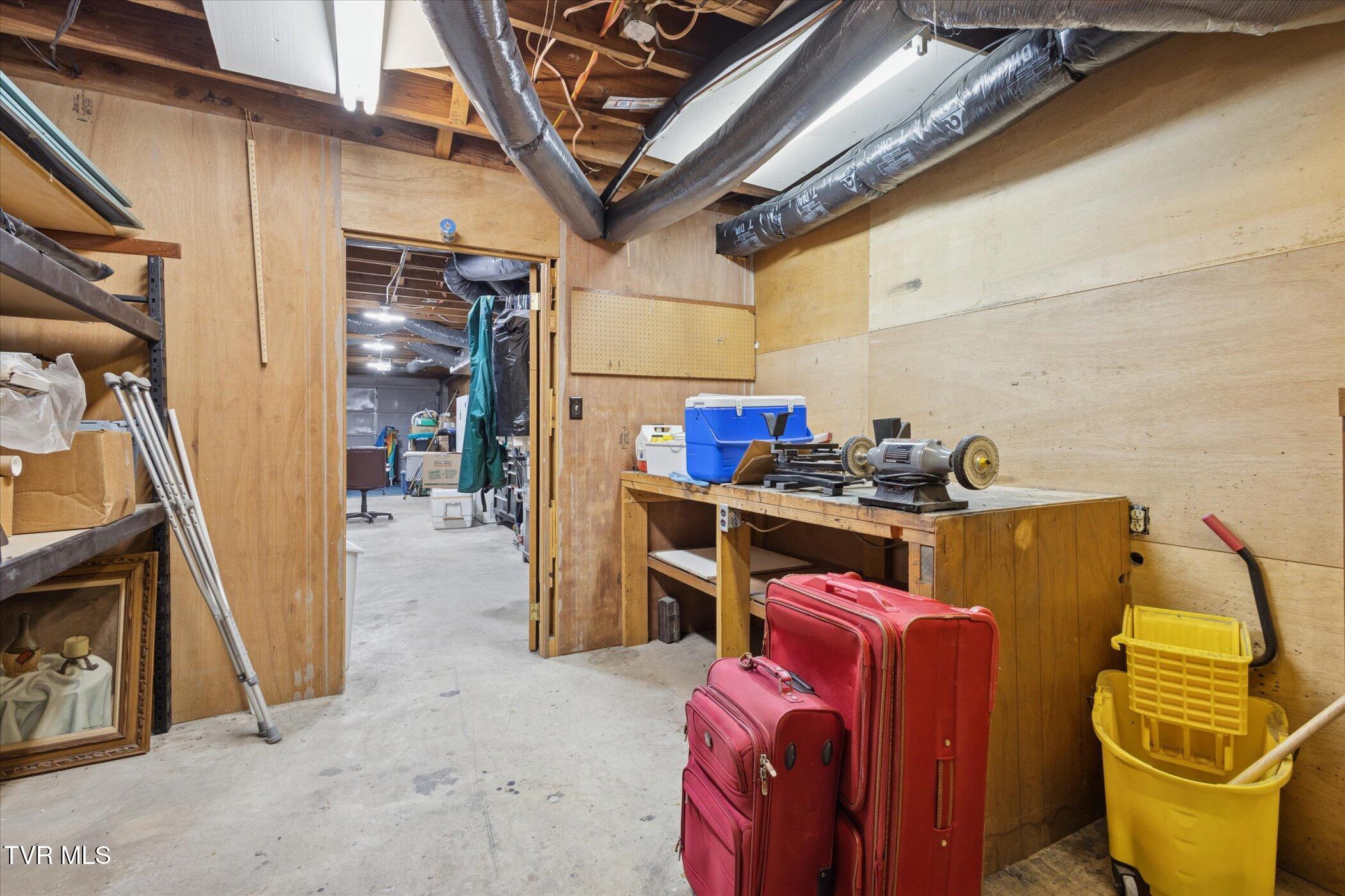 Johnson City, Tennessee, 37604, United States, 4 Bedrooms Bedrooms, ,3 BathroomsBathrooms,Residential,For Sale,1978550